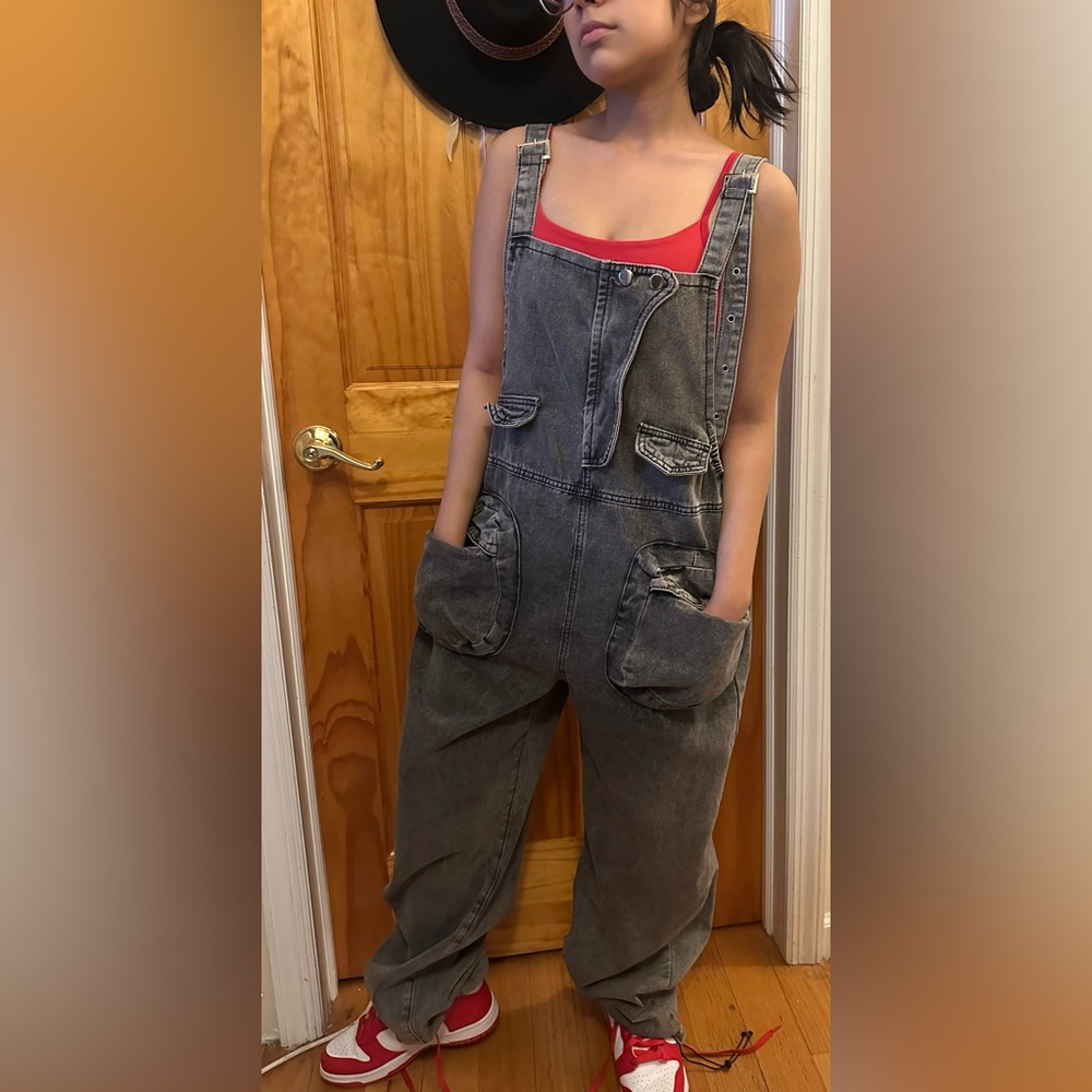 Oversized Gray Denim Overalls – Streetwear / Y2K Vibe
